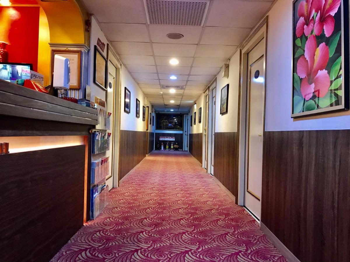 One Plus One Hotel Тайбэй Экстерьер фото